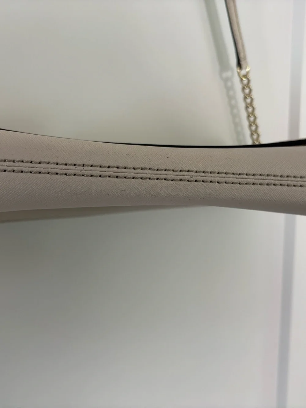 Kate Spade New York Cream / Beige Crossbody Shoulder Bag Magnetic Closure